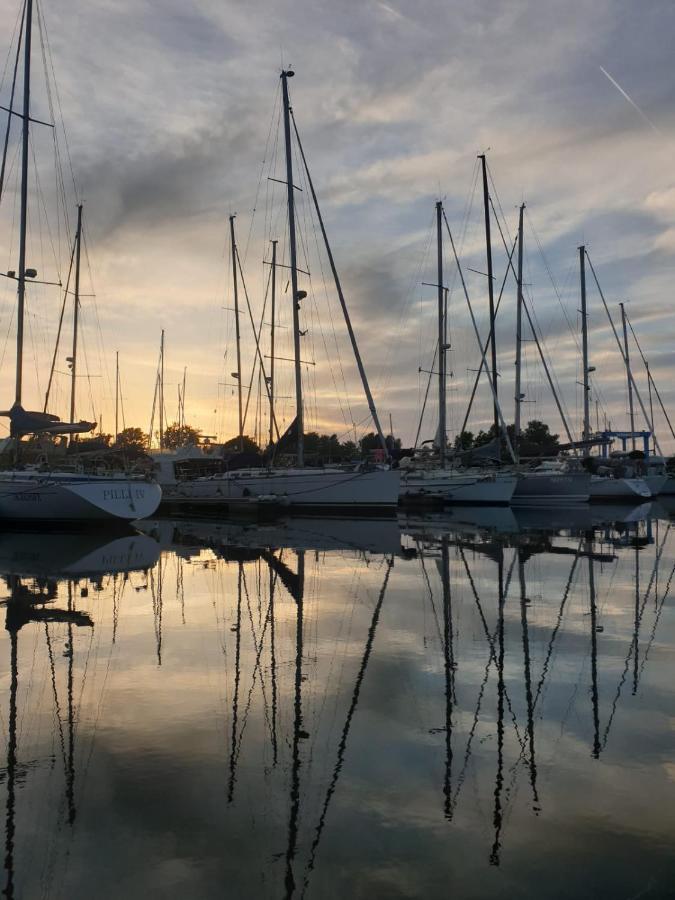 Marina Degli Estensi Floating Resort Llido Degli Estensi Buitenkant foto