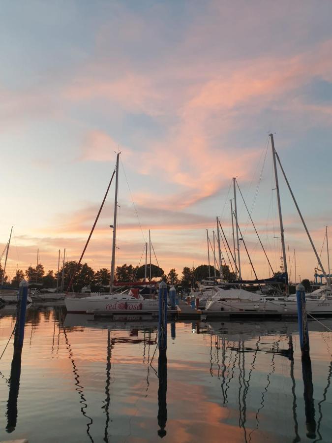 Marina Degli Estensi Floating Resort Llido Degli Estensi Buitenkant foto