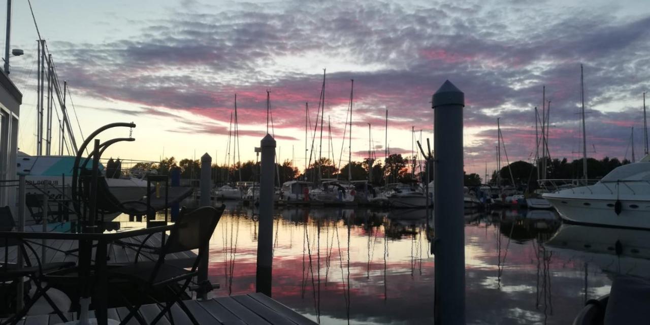 Marina Degli Estensi Floating Resort Llido Degli Estensi Buitenkant foto